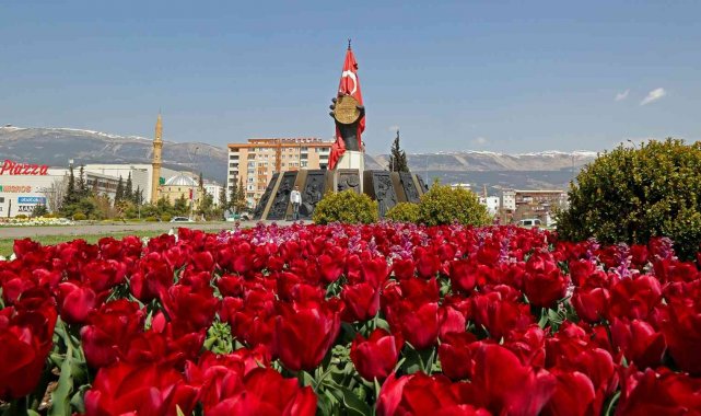Kahramanmaraş çiçeklerle renklendi