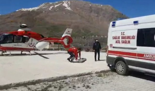 Kalp hastası vatandaş ambulans helikopterle hastaneye kaldırıldı