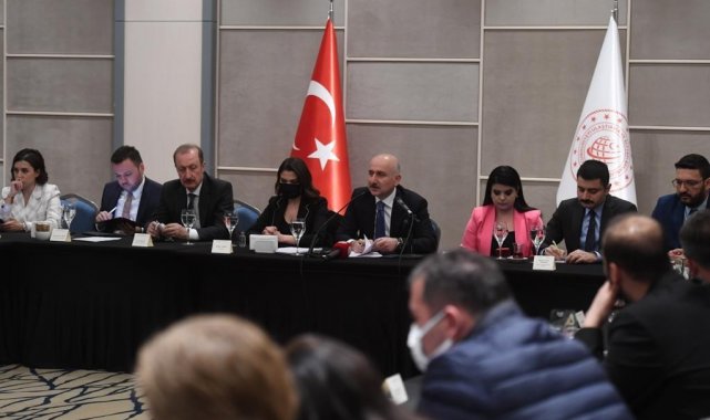 Karaismailoğlu, yapacakları 198 milyar dolarlık yatırımın 2053&#039;te gelire 5 kat üretime ise 10 kat olarak dönüş yapacağını söyledi