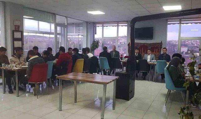 Karakeçili İlçe Müftülüğü öğrencilerle iftar yemeğinde buluştu
