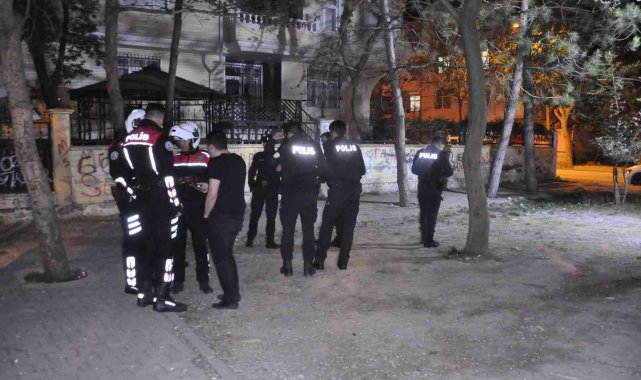 Karaman'da gençlerin bıçaklı kavgasında 3 kişi yaralandı