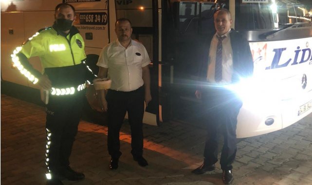 Kargı'da polis yolcu otobüslerini denetledi