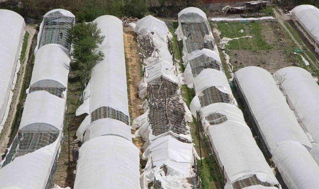 Karın yıktığı seraları bu sefer de fırtına vurdu