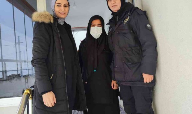 Karlıova&#039;da polisler şehit ailelerini ziyaret etti