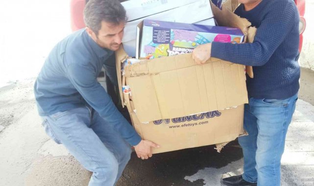 Kars Ehlibeyt Derneği çocukları sevindirdi