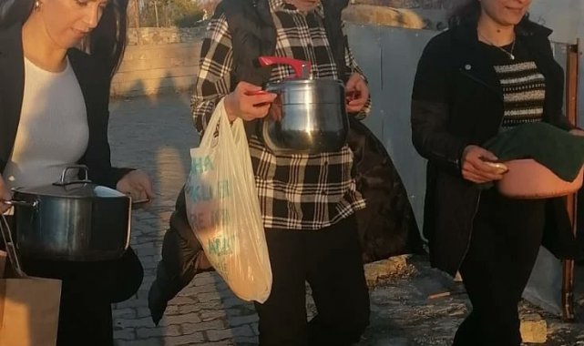 Kars'ta AK kadınlar iftarda mahalle başkanlarıyla buluşuyor