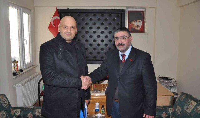 Kars'ta gazeteciler yeni başkanını seçti