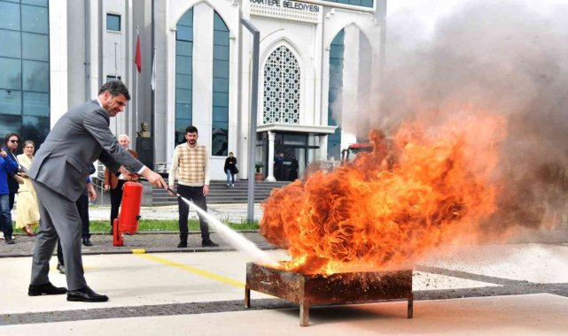 Kartepe Belediyesi'nde yangın tatbikatı yapıldı