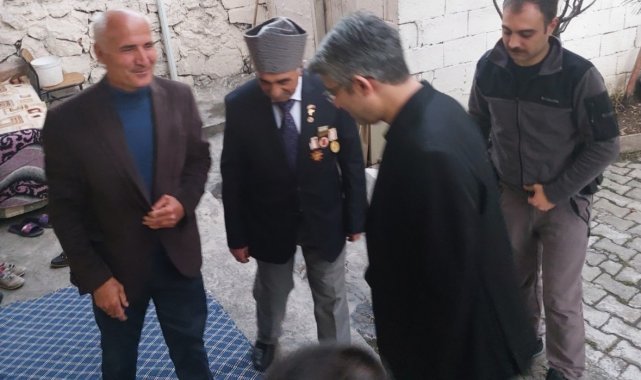 Kaymakam Çalışır Kıbrıs Gazisini ziyaret etti