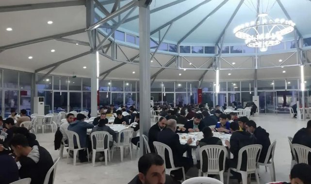 Kaymakam Gülenç, Germencikli öğrencilerle iftarda buluştu