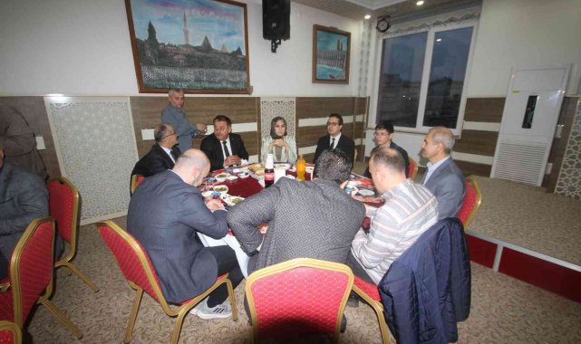 Kaymakam Özdemir yetim çocuklarla iftarda buluştu