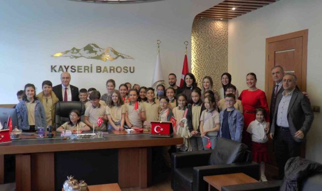 Kayseri Barosu&#039;nda 23 Nisan coşkusu