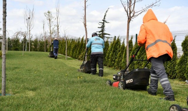 Kayseri OSB Şehitler Parkı&#039;ndaki çağlayanları temizledi, su verdi