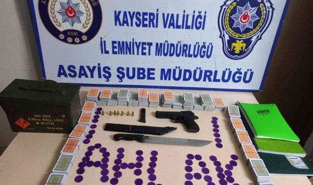 Kayseri&#039;de kumar oynayan 23 kişiye 41 bin 837 TL para cezası