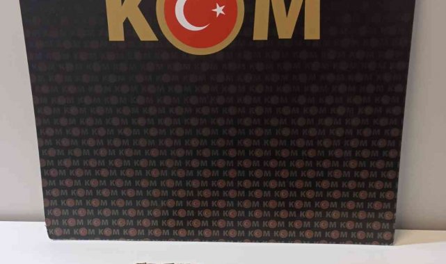 Kayseri'de piyasa değeri 3 milyon TL olan 5 asırlık 2 adet Kur'an-ı Kerim ele geçirildi