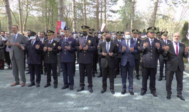 Kayseri'de şehit polisler dualarla anıldı