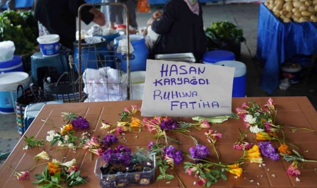 Kazada hayatını kaybeden pazarcıyı arkadaşları andı