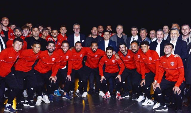 Kepez Belediyespor&#039;un şampiyonluk iftarı