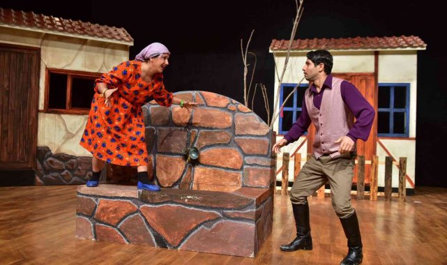 Kepez Tiyatrosundan Nalınlar oyunu