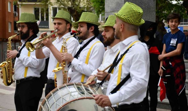 Kestel'de çocukların 23 Nisan coşkusu