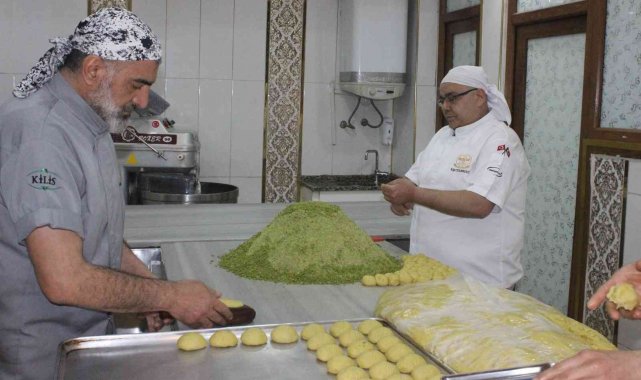 Kilis&#039;te gerebiç tatlısı mesaisi