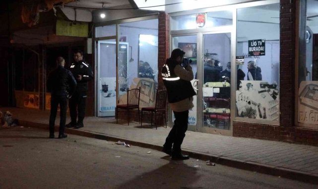 Kıraathane silahlarla tarandı: 2 yaralı