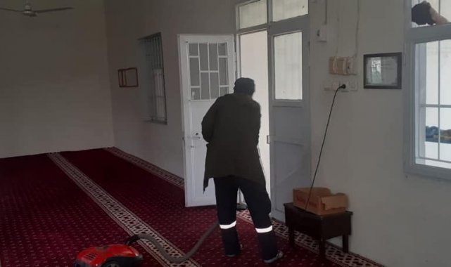 Kırıkhan'da camilerde temizlik çalışmaları