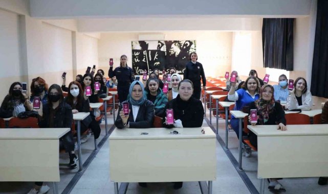 Kırıkkale'de jandarma ekipleri 'KADES' uygulamasını tanıttı