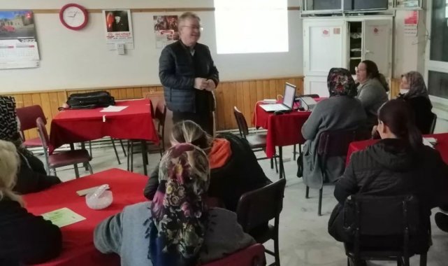 Kırklareli'nde bağlarda terbiye ve budama eğitimi verildi