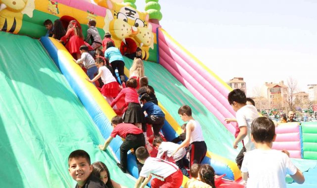 Kırşehir'de '23 Nisan' coşkusu