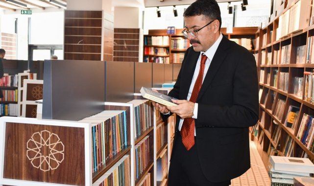 Kitap kafe Ramazan'da 23.00'a kadar açık