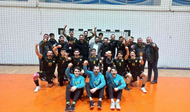 Konya Büyükşehir Belediyespor hentbolda 1.Lig'e yükseldi