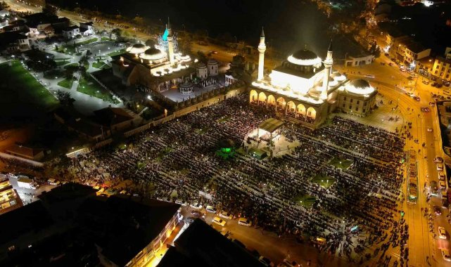 Konya'da Kadir Gecesi coşkusu