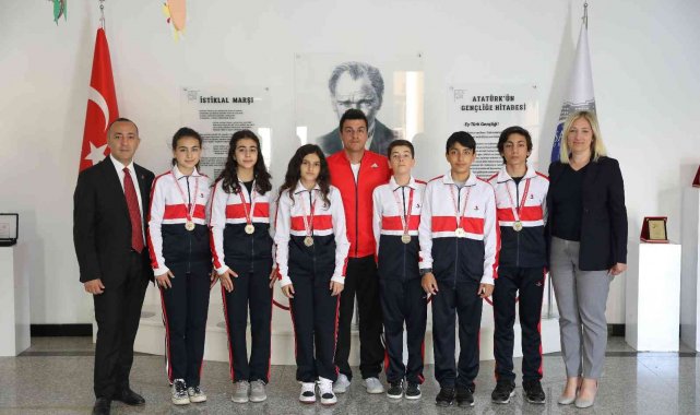 Kort tenisi bölge yarışmasında şampiyonlar SANKO&#039;dan