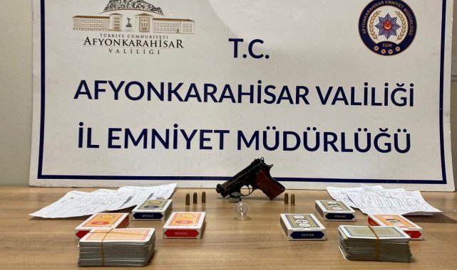 Kumar oynayan 8 kişiye 12 bin 733 TL para cezası kesildi