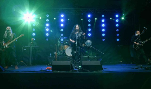 KÜN'lü öğrenciler Necati ve Saykolar konseriyle 'Bahar'a Merhaba' dedi