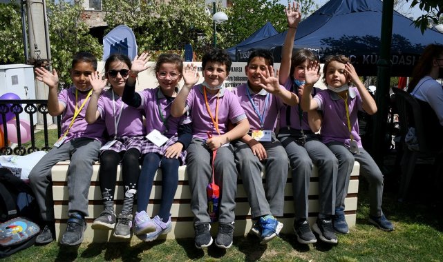 Kuşadalı Çocuklar Hayallerini Renklerle Anlattı
