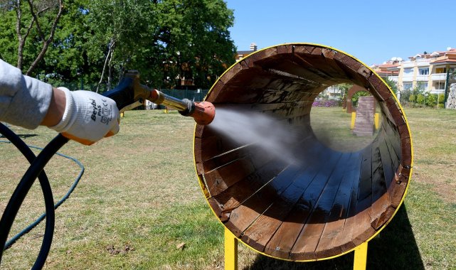 Kuşadası köpek eğitim parklarında ilaçlama çalışması