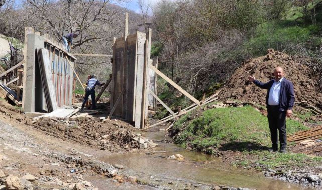 Kuşçular Mahallesi'nde menfez çalışmaları başladı