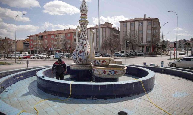 Kütahya'da 'İbrik vazo'ya bakım