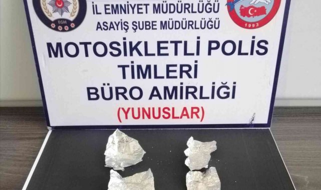 Kütahya'da iki şahsın üzerinde uyuşturucu bulundu