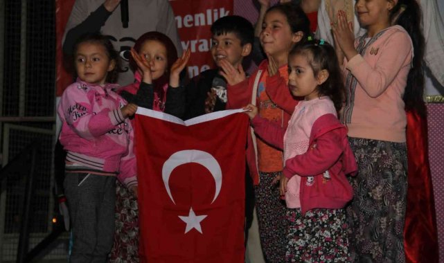 Kuyucak Belediyesi çocukları eğlendirdi