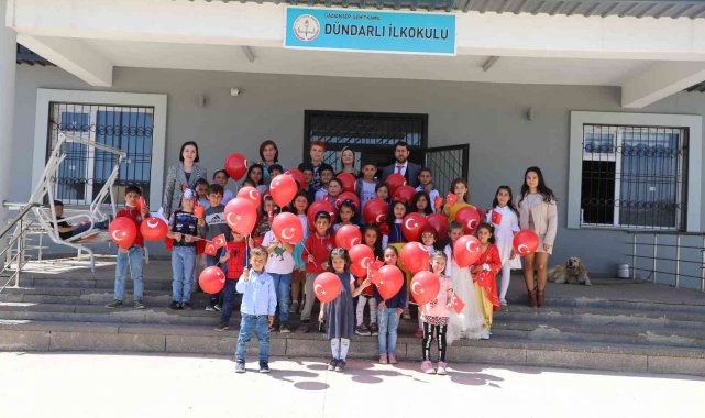 Liv Hospital Gaziantep, çocukların bayramını okulda kutladı