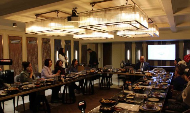 LÖSAMA Kurucu Başkanı Altuntaş: "Rahim ağzı ve meme kanseri erken teşhis yoluyla önlenebilir"