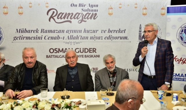 Malatya&#039;nın kanaat önderlerini iftarda bir araya geldi