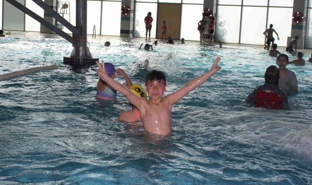 Maltepeli çocukların tatili AquaPark ile şenlendi