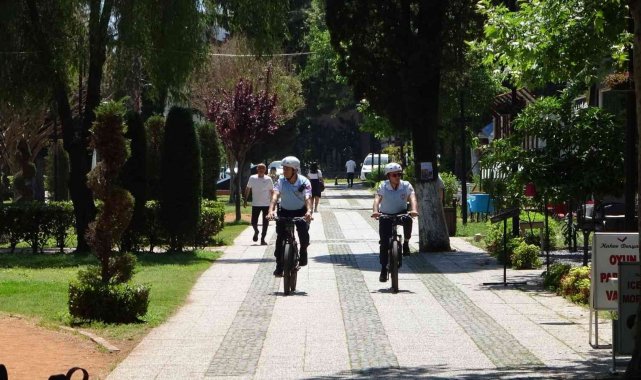 Manavgat'ta bisikletli Martı Timi iş başı yaptı