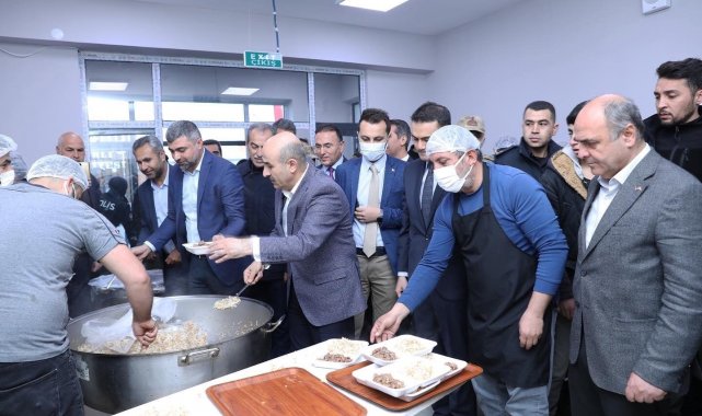 Mardin Valisi Demirtaş: "Yaklaşık 900 bin aşı yaptık"