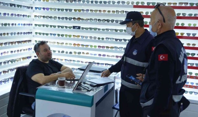 Marmaris Zabıtası denetimlerini sürdürüyor