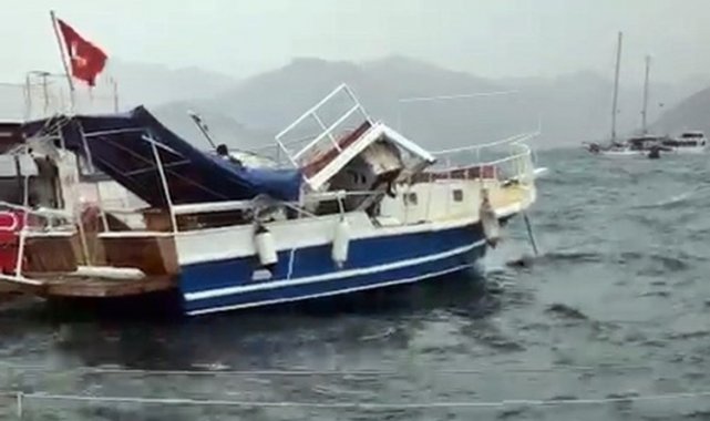 Marmaris'te kuvvetli lodos etkili oluyor